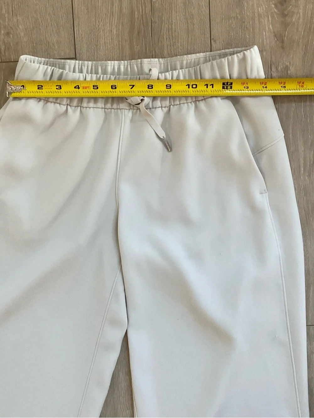 lululemon athletica Cropped Wide-Leg Drawstring Pants in Cream